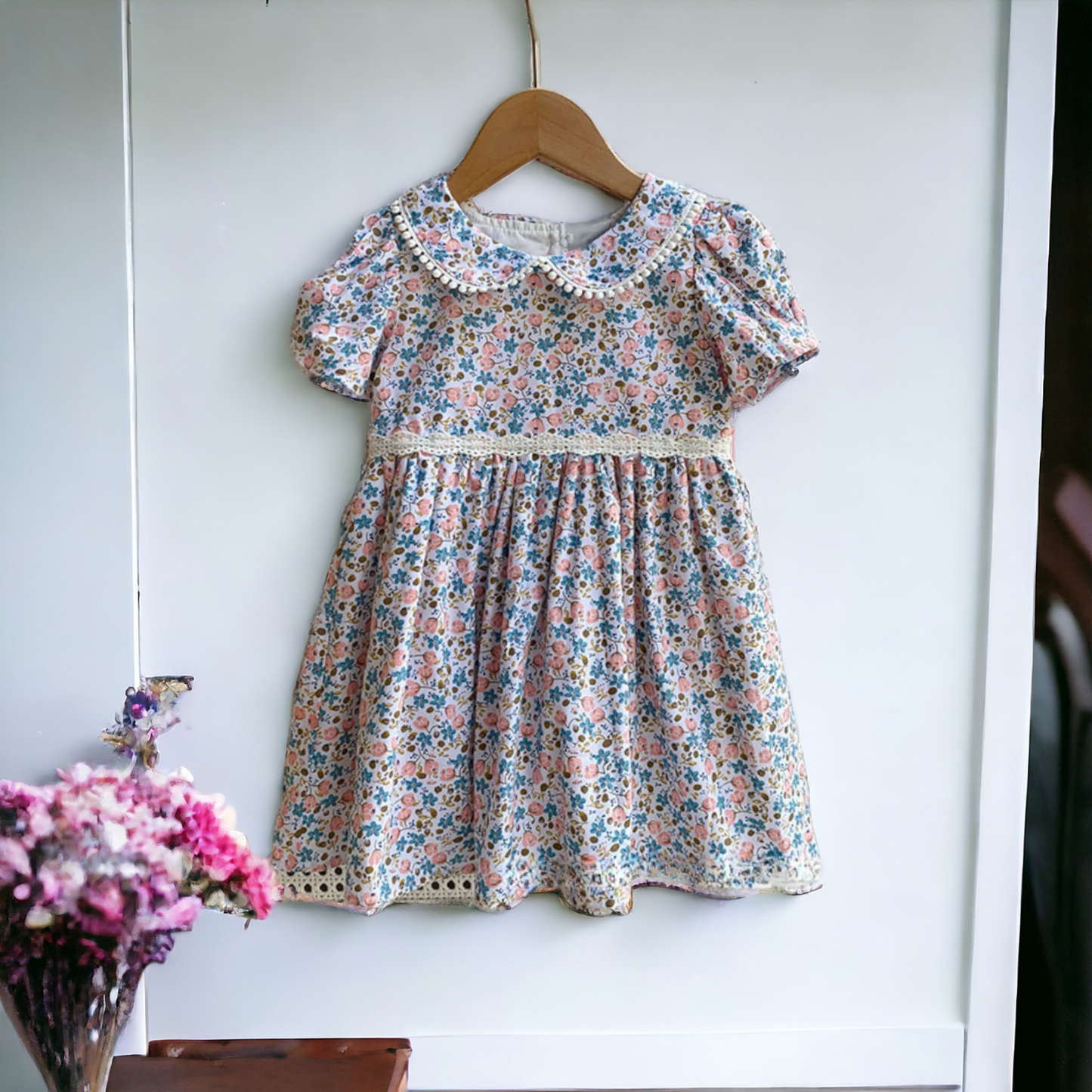 Floral Summer Dress with Peter Pan Collar